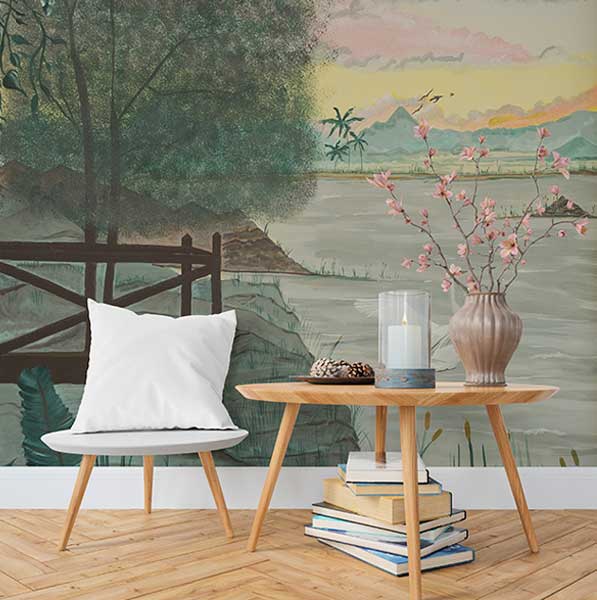 Mural paisajístico pintado a mano integrado en un espacio interior